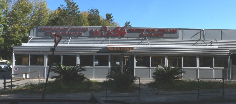 La façade du restaurant WOK 64 à Bayonne