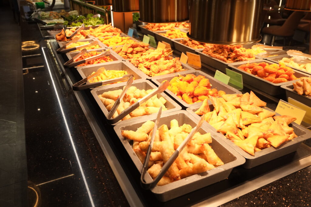 Nems, samoussas et beignets